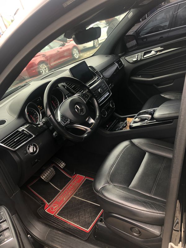 Thumbnail 4 of 2018 Mercedes-Benz GLE-Class